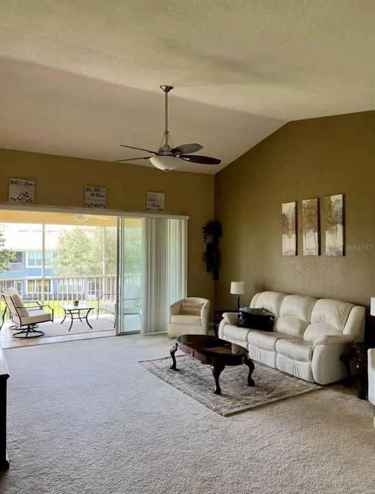 For Sale: $215,000 (3 beds, 2 baths, 1819 Square Feet)