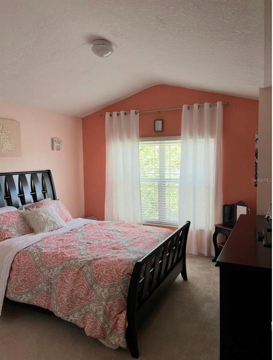 For Sale: $215,000 (3 beds, 2 baths, 1819 Square Feet)