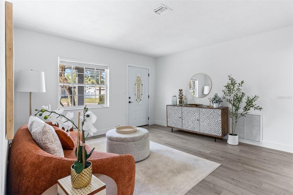 出租: $4,000 (3 贝兹, 2 浴室, 1596 平方英尺)