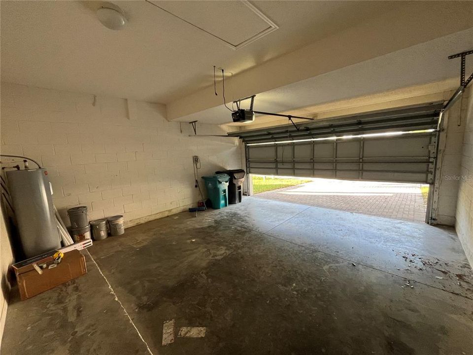 For Rent: $2,117 (3 beds, 2 baths, 1343 Square Feet)