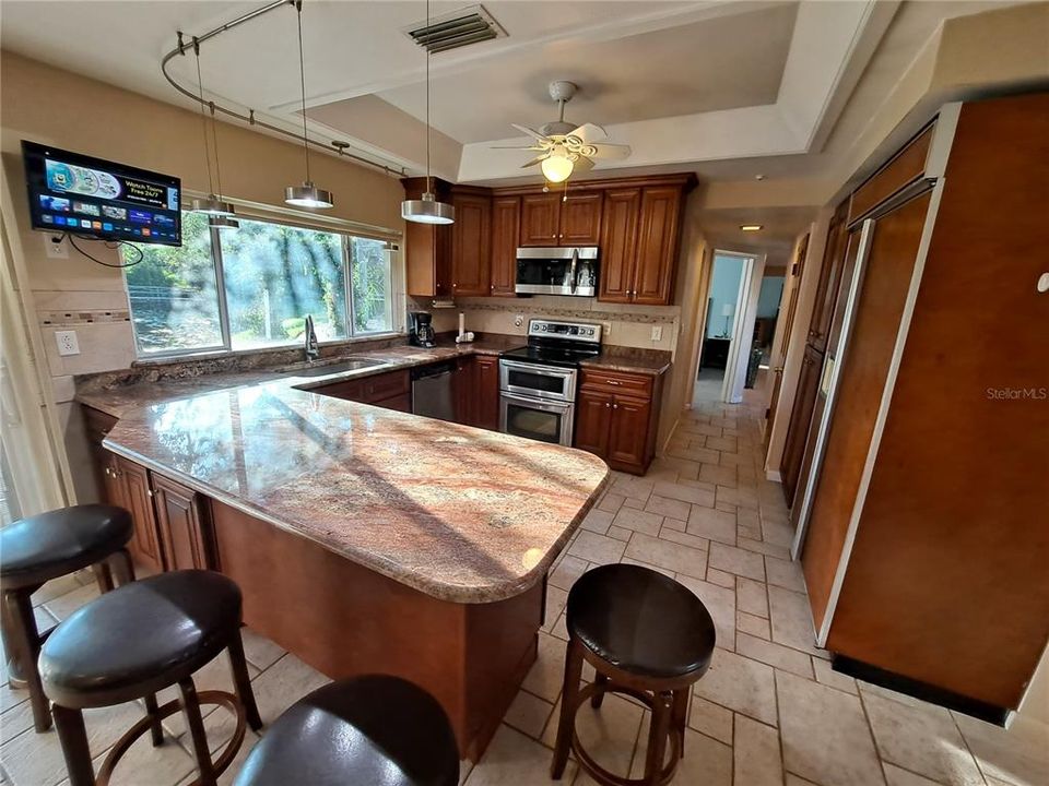 For Sale: $1,500,000 (5 beds, 5 baths, 3500 Square Feet)