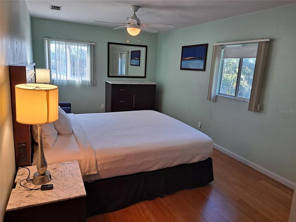 For Sale: $1,500,000 (5 beds, 5 baths, 3500 Square Feet)