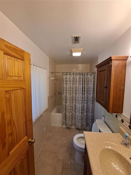 For Sale: $1,500,000 (5 beds, 5 baths, 3500 Square Feet)