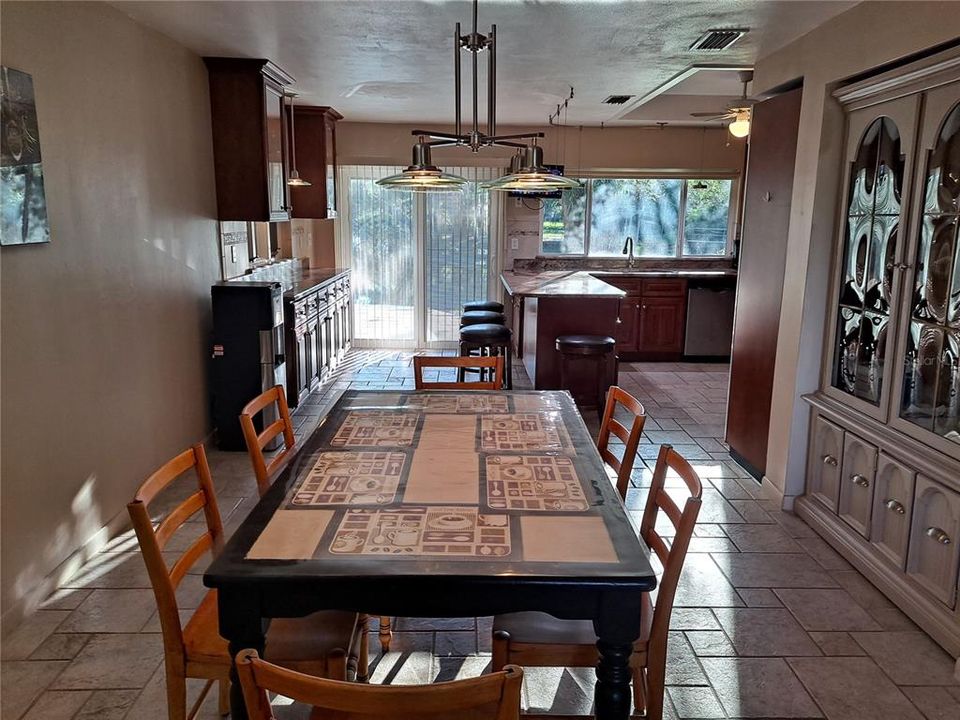 For Sale: $1,500,000 (5 beds, 5 baths, 3500 Square Feet)