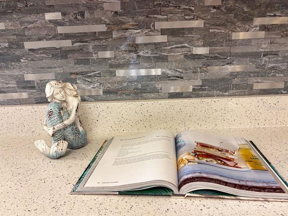 Active With Contract: $168,409 (2 beds, 2 baths, 1152 Square Feet)