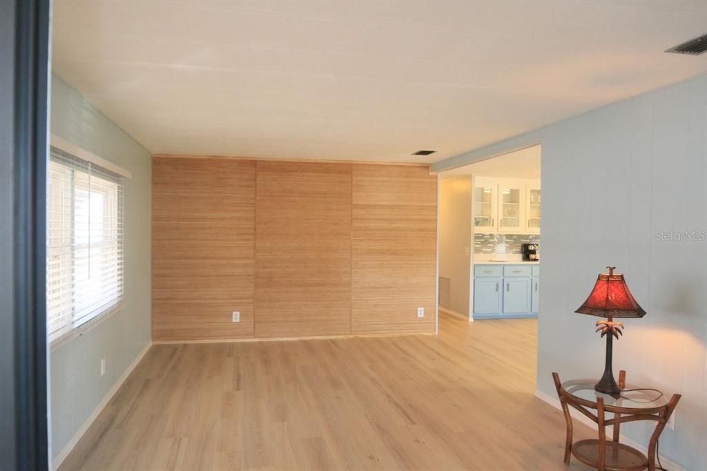 Active With Contract: $168,409 (2 beds, 2 baths, 1152 Square Feet)