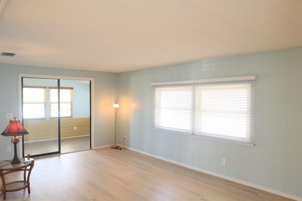 Active With Contract: $168,409 (2 beds, 2 baths, 1152 Square Feet)