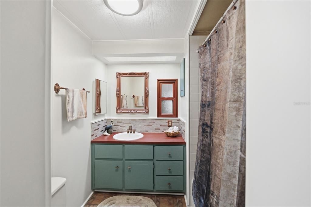 Active With Contract: $168,409 (2 beds, 2 baths, 1152 Square Feet)