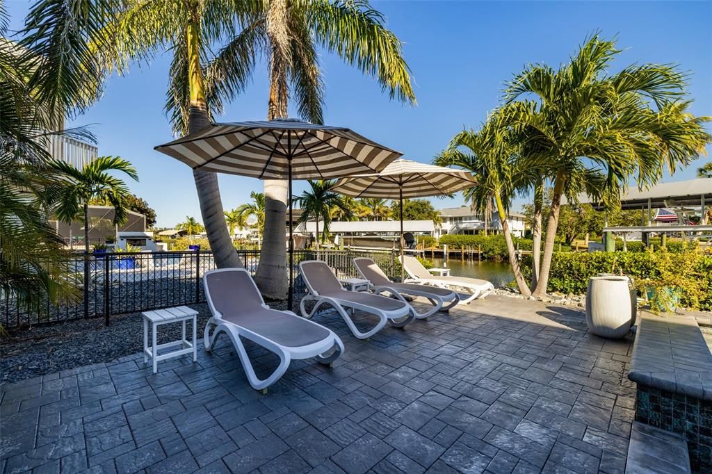 For Sale: $1,250,000 (3 beds, 2 baths, 1680 Square Feet)