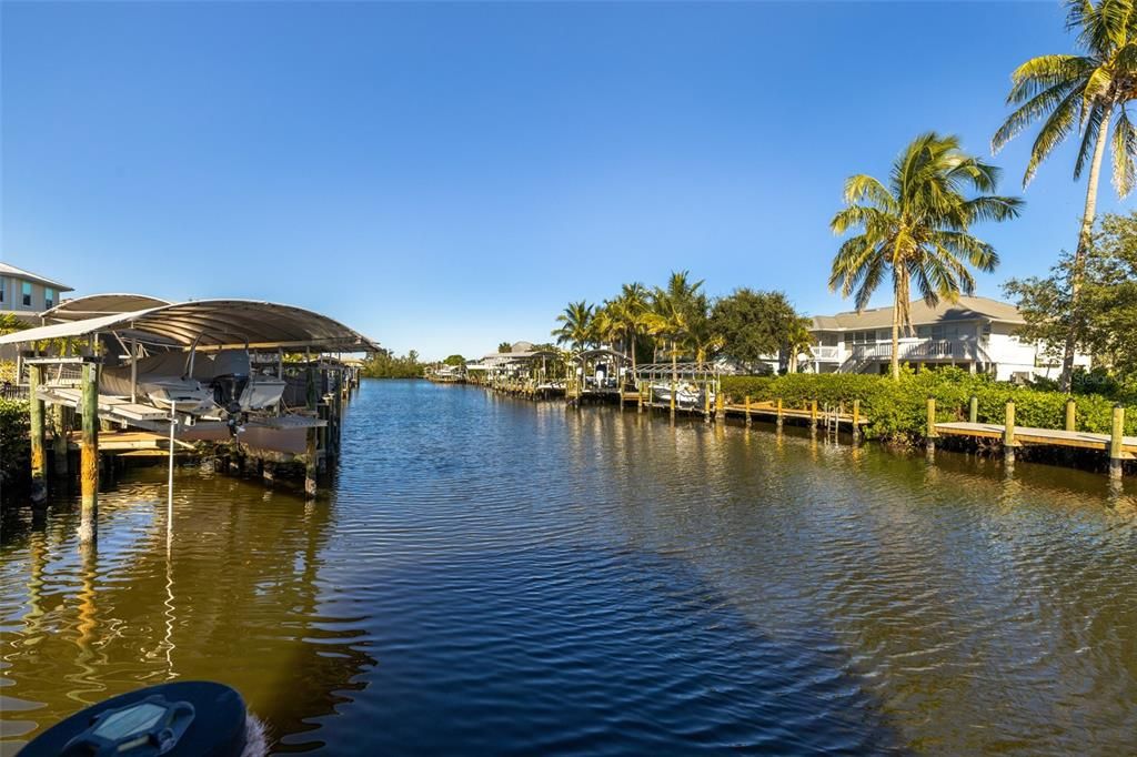 For Sale: $1,250,000 (3 beds, 2 baths, 1680 Square Feet)