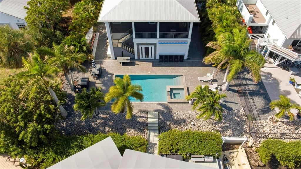 For Sale: $1,250,000 (3 beds, 2 baths, 1680 Square Feet)