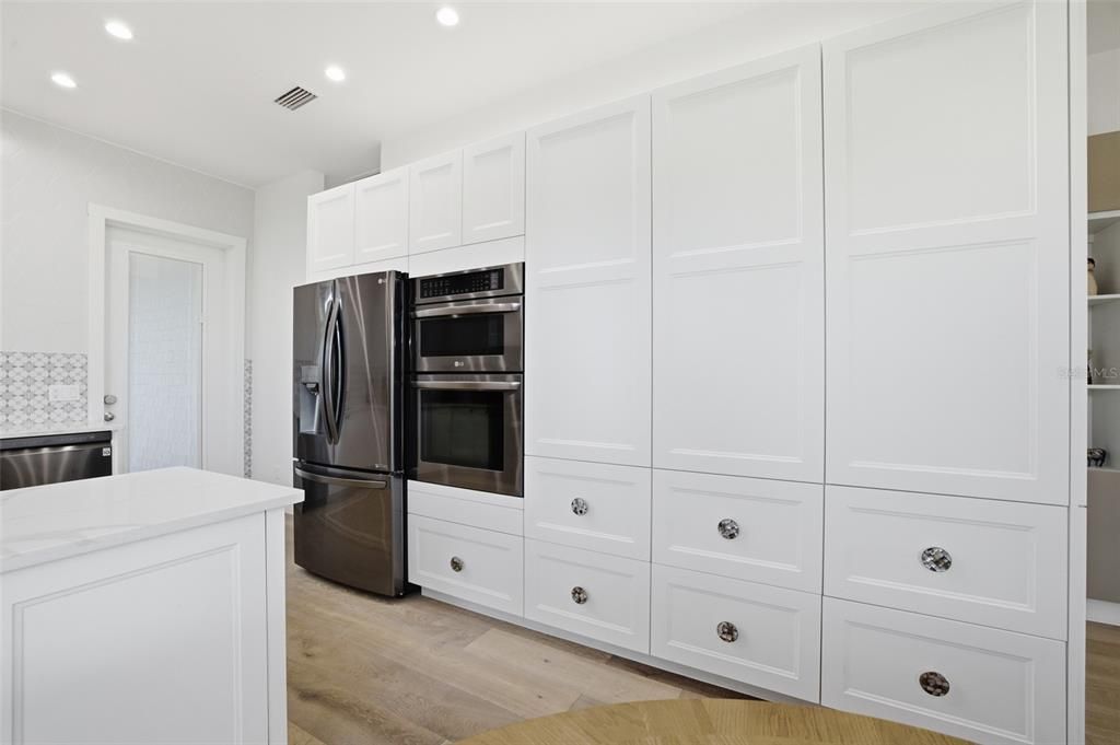 For Sale: $1,250,000 (3 beds, 2 baths, 1680 Square Feet)