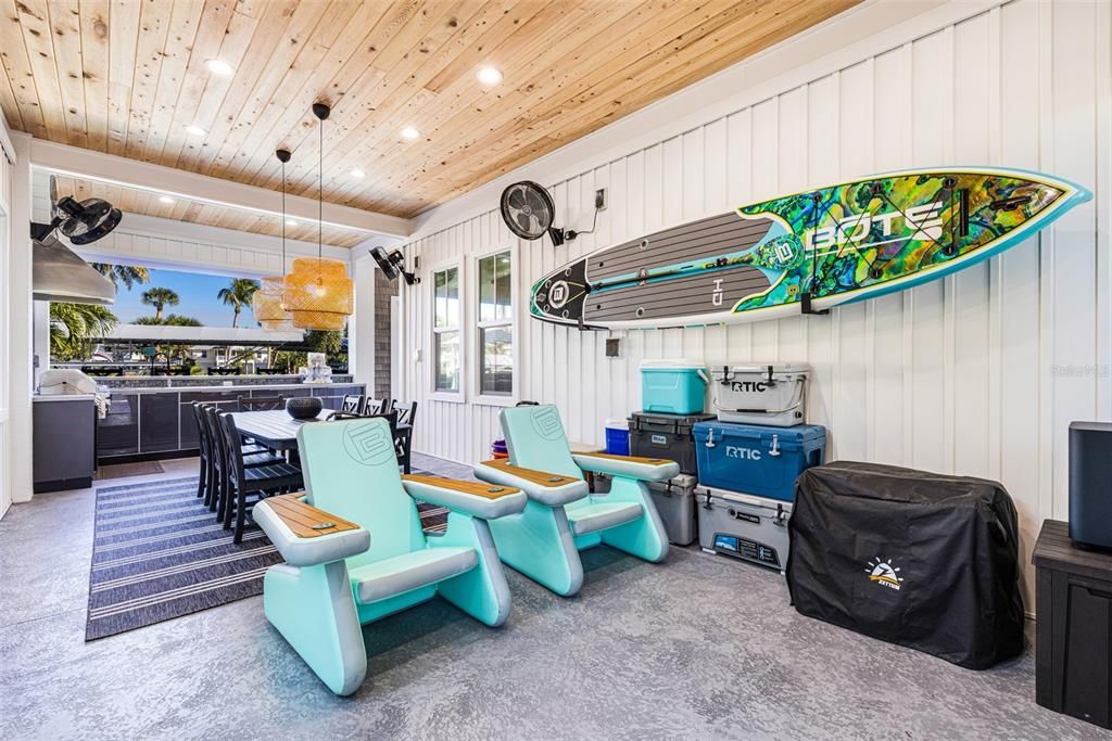 For Sale: $1,250,000 (3 beds, 2 baths, 1680 Square Feet)