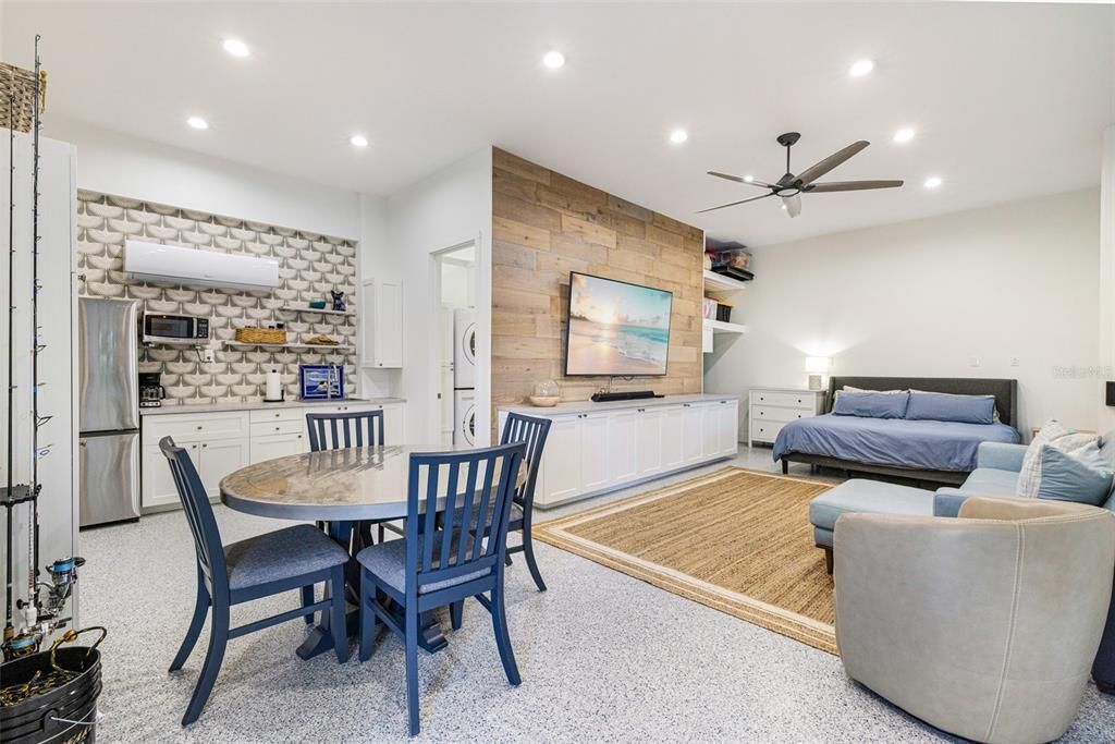 For Sale: $1,250,000 (3 beds, 2 baths, 1680 Square Feet)