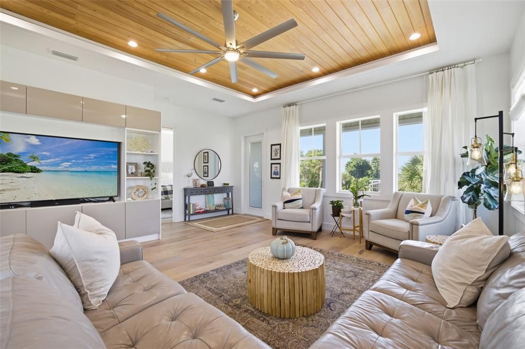 For Sale: $1,250,000 (3 beds, 2 baths, 1680 Square Feet)