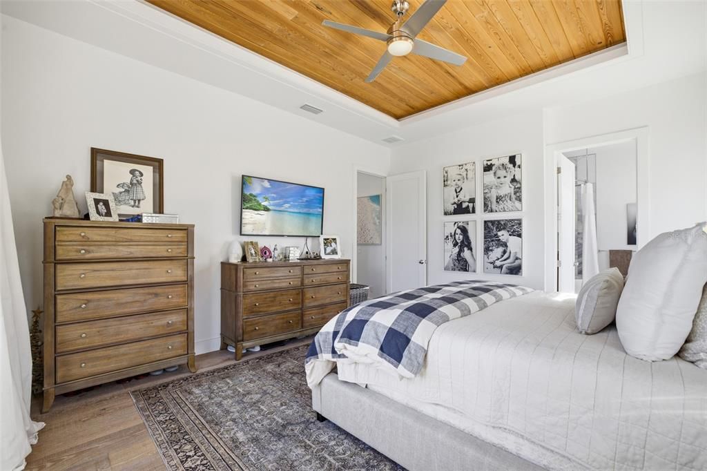 For Sale: $1,250,000 (3 beds, 2 baths, 1680 Square Feet)