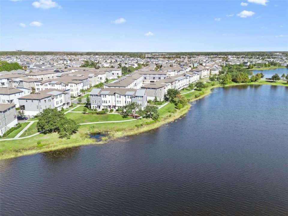 For Rent: $3,200 (3 beds, 3 baths, 2241 Square Feet)