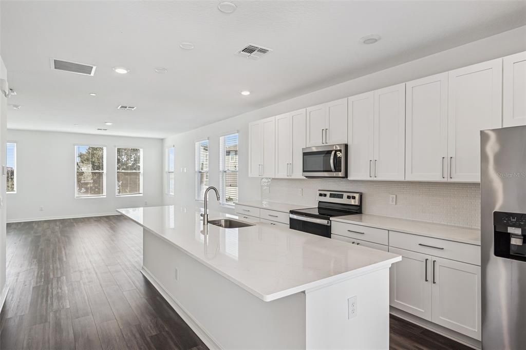 For Rent: $3,200 (3 beds, 3 baths, 2241 Square Feet)