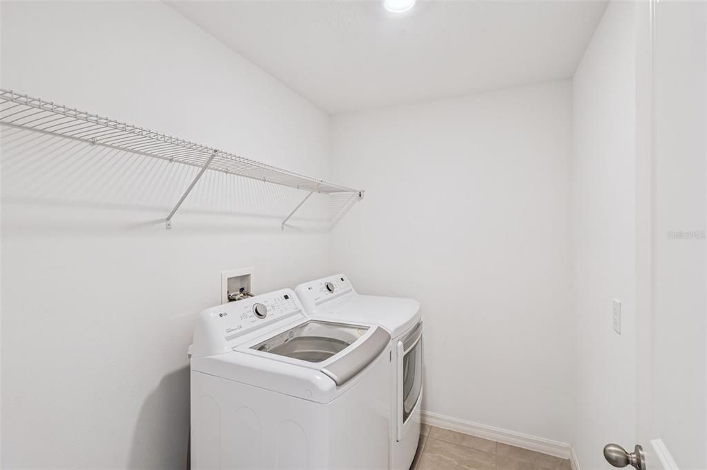 For Rent: $3,200 (3 beds, 3 baths, 2241 Square Feet)