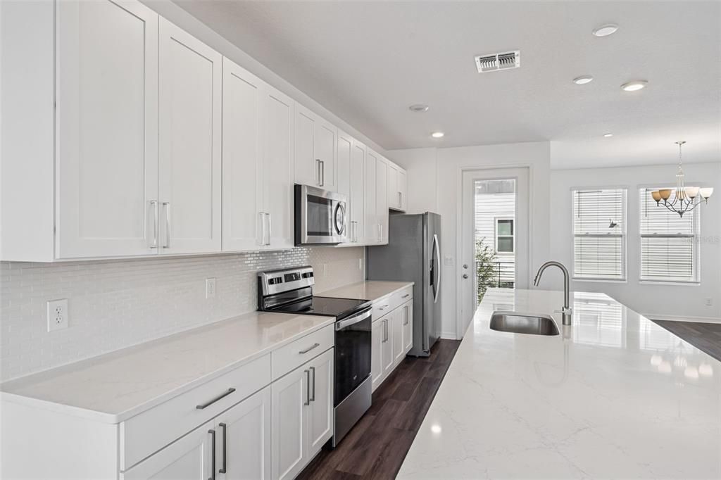 For Rent: $3,200 (3 beds, 3 baths, 2241 Square Feet)