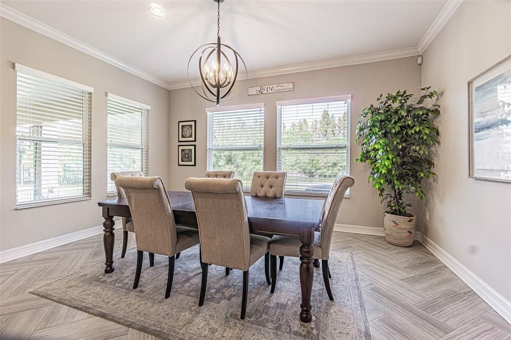 待售: $820,000 (5 贝兹, 4 浴室, 4443 平方英尺)