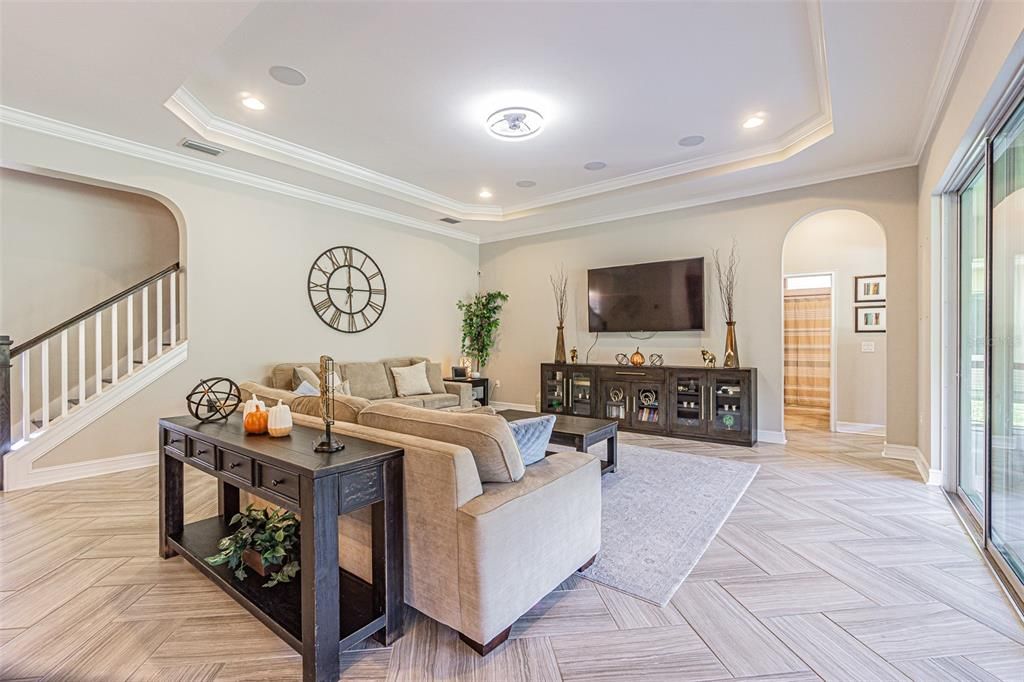 待售: $820,000 (5 贝兹, 4 浴室, 4443 平方英尺)