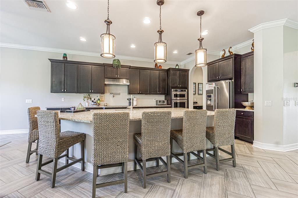 待售: $820,000 (5 贝兹, 4 浴室, 4443 平方英尺)