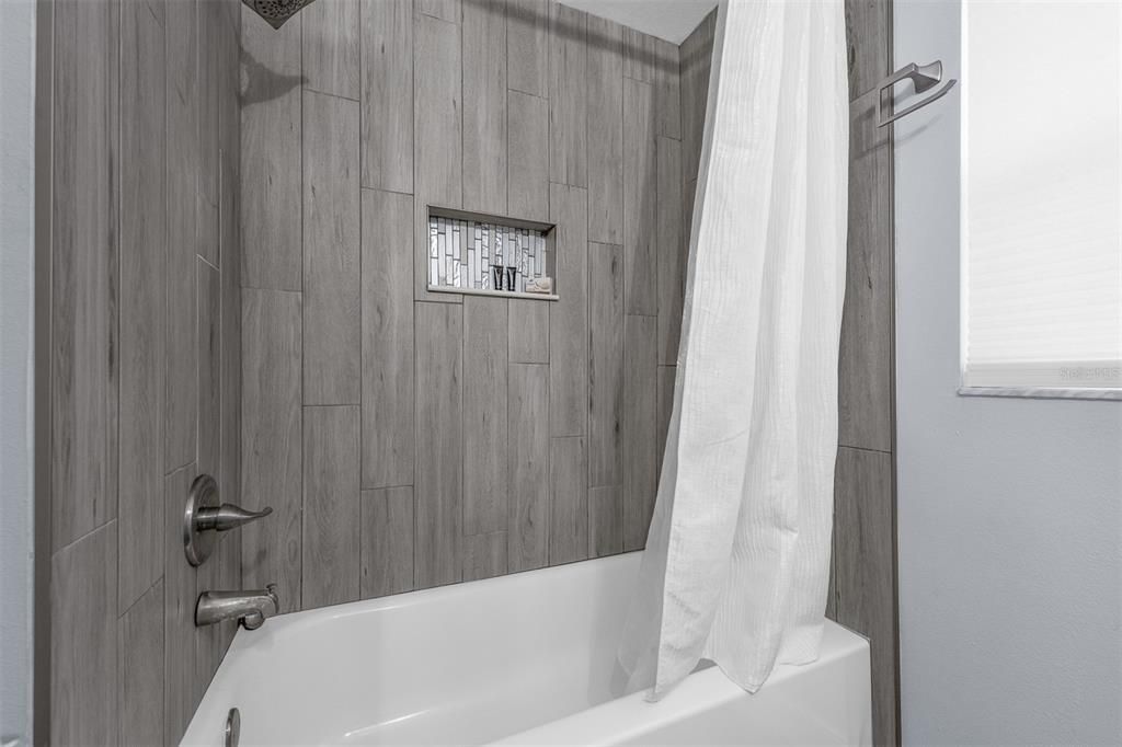 待售: $479,000 (3 贝兹, 2 浴室, 1592 平方英尺)