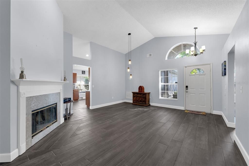 待售: $479,000 (3 贝兹, 2 浴室, 1592 平方英尺)