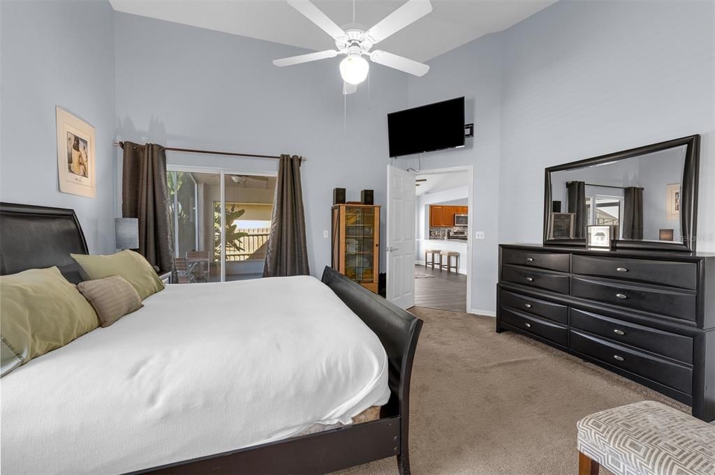 待售: $479,000 (3 贝兹, 2 浴室, 1592 平方英尺)