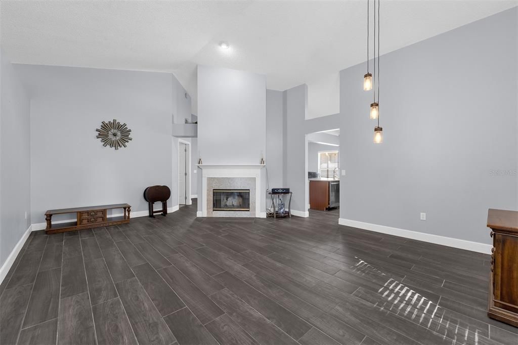 待售: $479,000 (3 贝兹, 2 浴室, 1592 平方英尺)