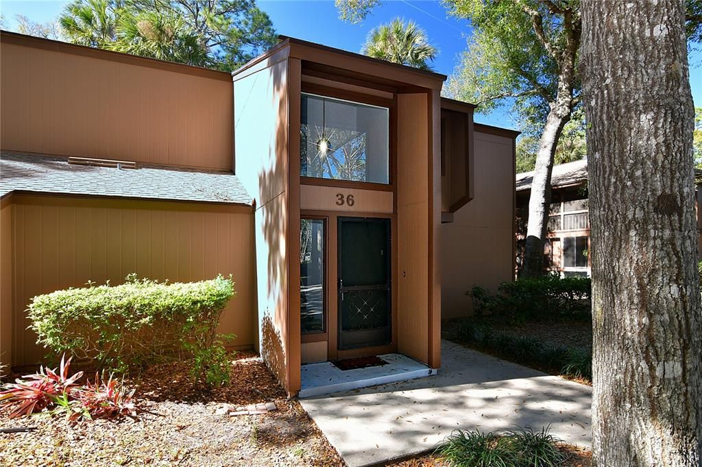 В аренду: $1,600 (2 спален, 2 ванн, 950 Квадратных фут)