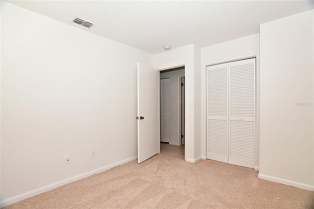 В аренду: $1,600 (2 спален, 2 ванн, 950 Квадратных фут)