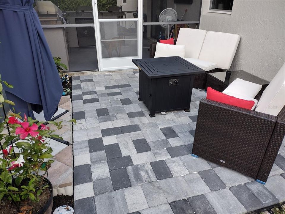 En Venta: $369,000 (2 camas, 2 baños, 1098 Pies cuadrados)