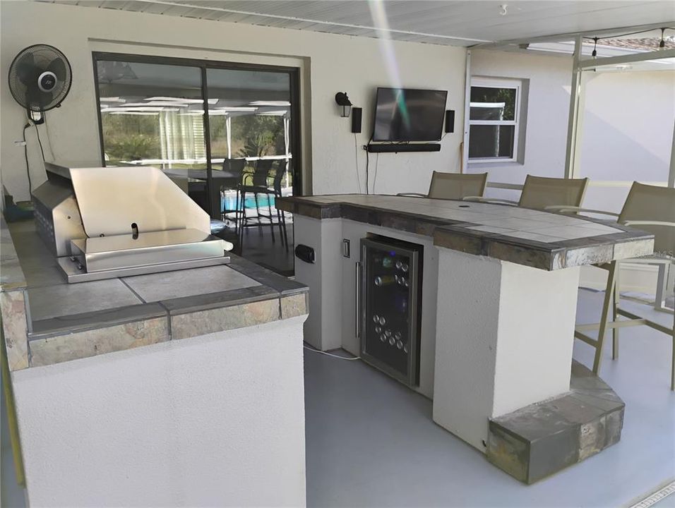 En Venta: $369,000 (2 camas, 2 baños, 1098 Pies cuadrados)