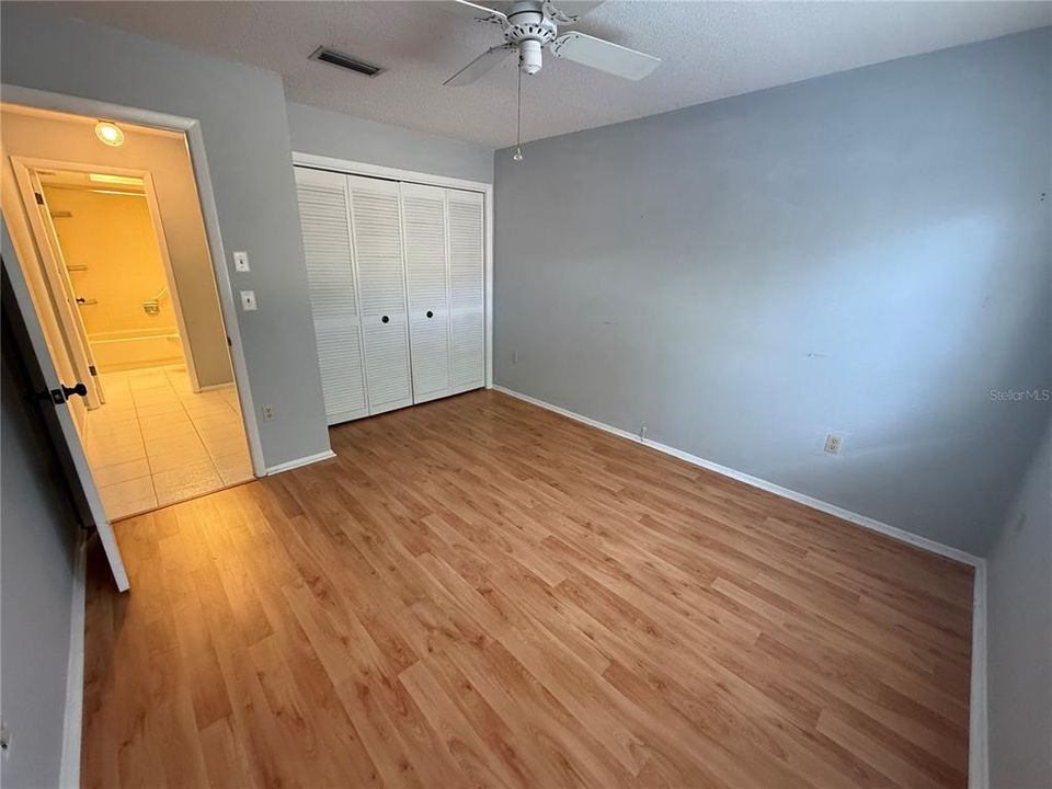 Active With Contract: $195,000 (3 beds, 2 baths, 1230 Square Feet)