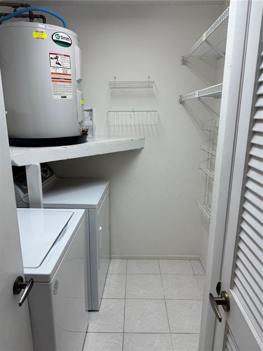 Active With Contract: $195,000 (3 beds, 2 baths, 1230 Square Feet)