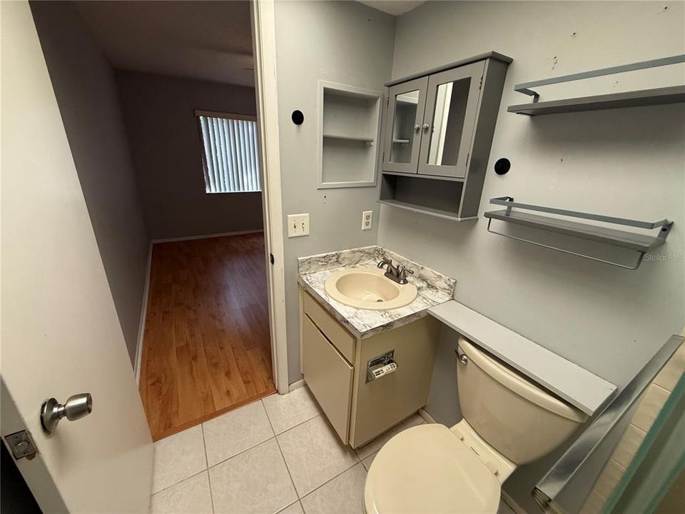 Active With Contract: $195,000 (3 beds, 2 baths, 1230 Square Feet)