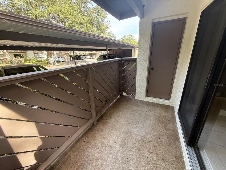 Active With Contract: $195,000 (3 beds, 2 baths, 1230 Square Feet)