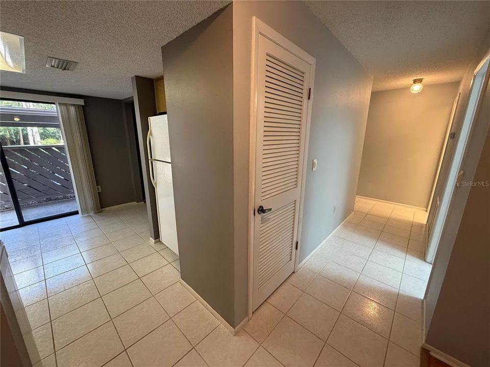 Active With Contract: $195,000 (3 beds, 2 baths, 1230 Square Feet)