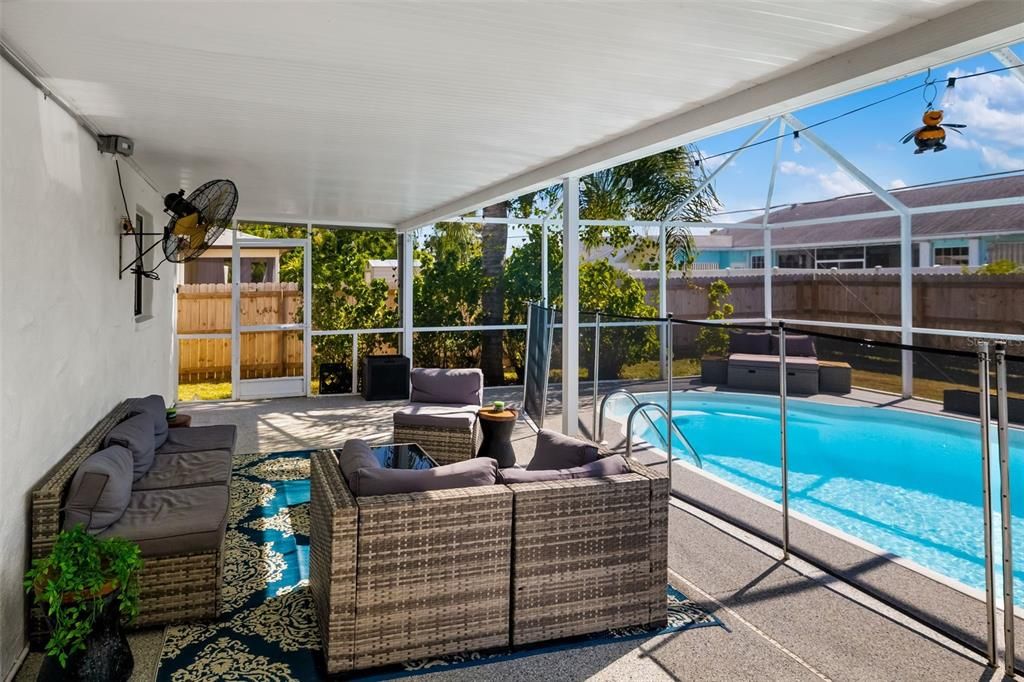 待售: $649,900 (6 贝兹, 2 浴室, 2973 平方英尺)