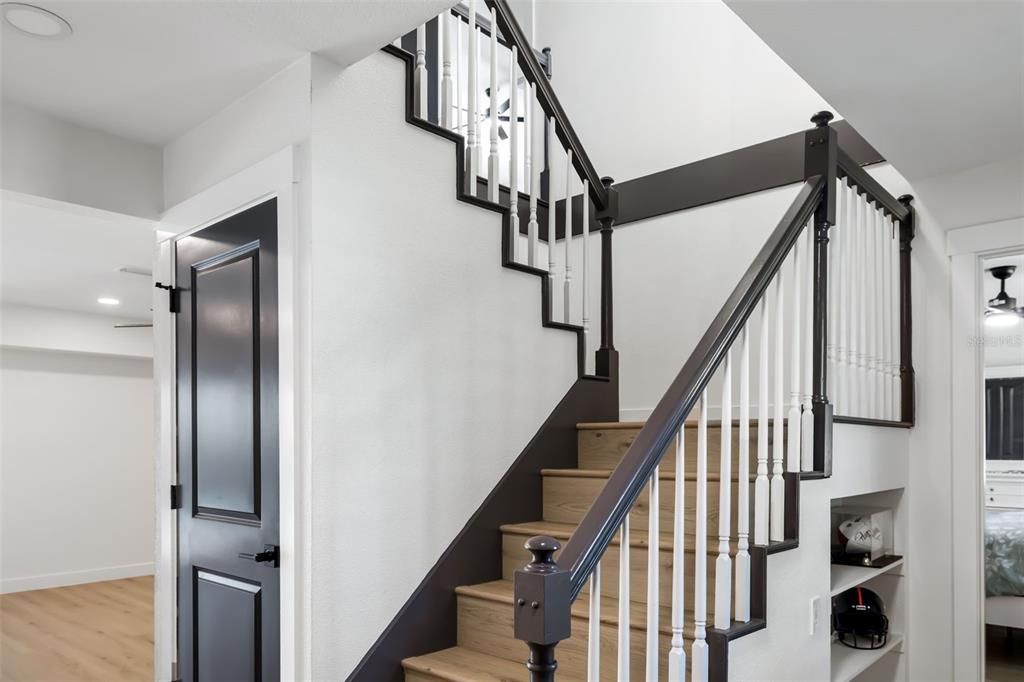 待售: $649,900 (6 贝兹, 2 浴室, 2973 平方英尺)