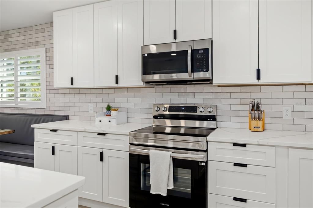 待售: $649,900 (6 贝兹, 2 浴室, 2973 平方英尺)