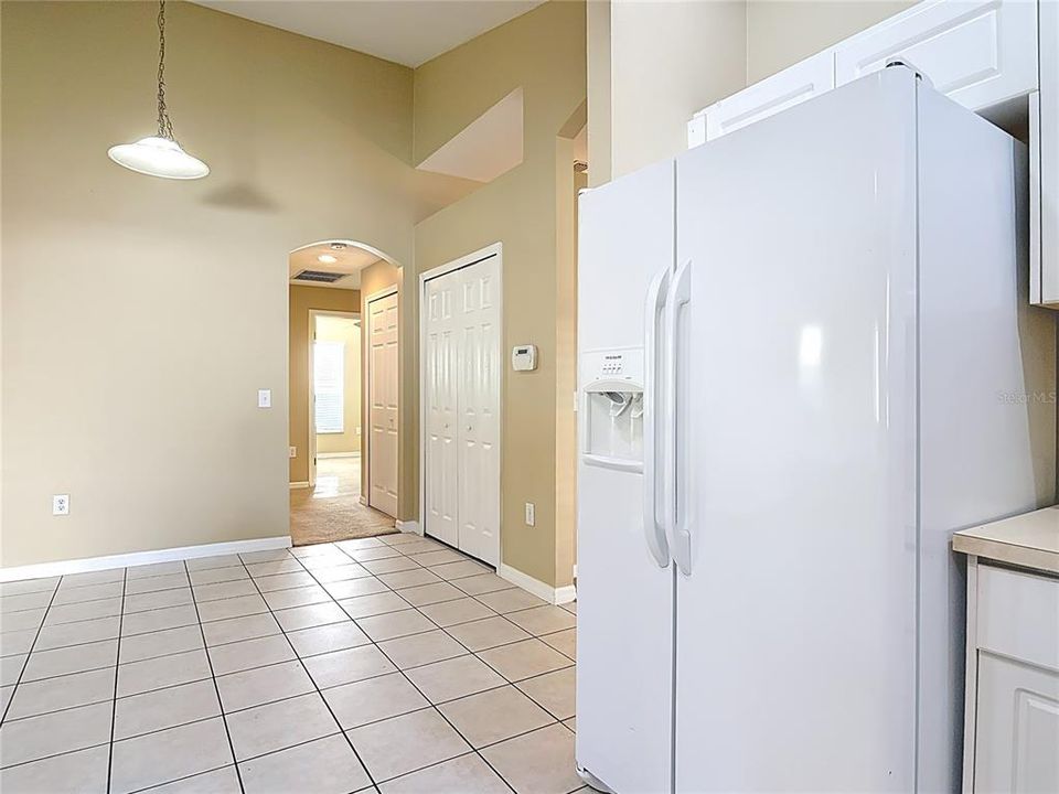 待售: $325,000 (4 贝兹, 2 浴室, 1686 平方英尺)