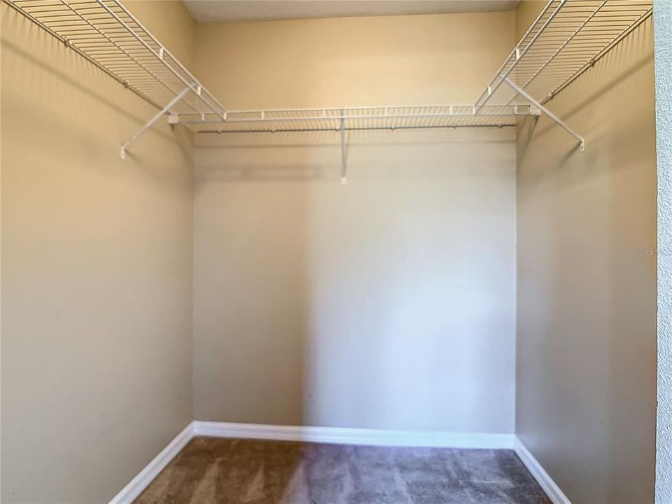 待售: $325,000 (4 贝兹, 2 浴室, 1686 平方英尺)