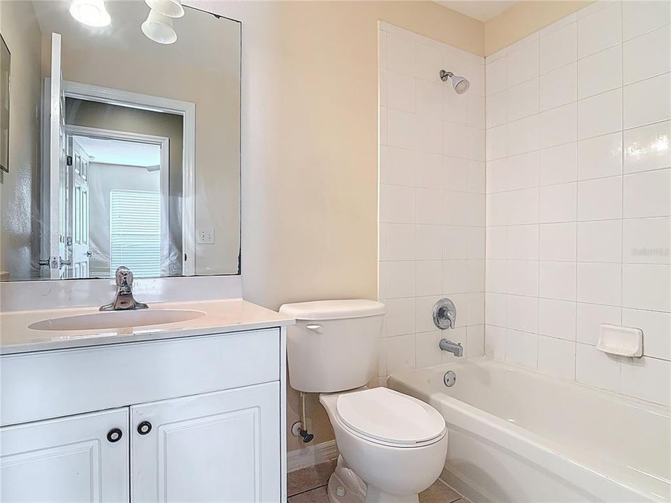 待售: $325,000 (4 贝兹, 2 浴室, 1686 平方英尺)