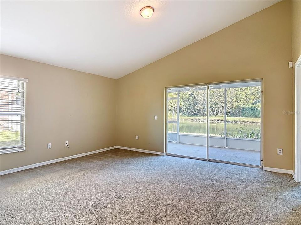 待售: $325,000 (4 贝兹, 2 浴室, 1686 平方英尺)