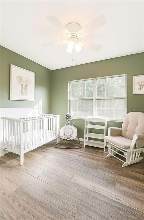 合同活跃: $365,000 (3 贝兹, 2 浴室, 1474 平方英尺)