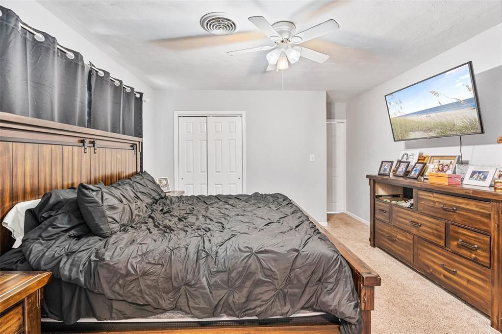 待售: $365,000 (3 贝兹, 2 浴室, 1474 平方英尺)