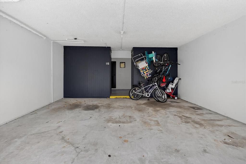 En Venta: $299,900 (4 camas, 2 baños, 1425 Pies cuadrados)